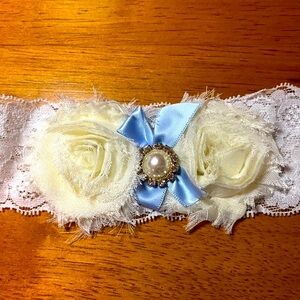 🌟2/$12 NWOT Bridal Wedding Lace Garter with Blue Bow, Flowers and Rhinestone
